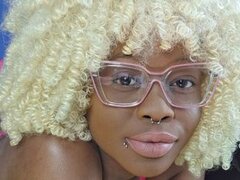 Akelia-Too-Nasty